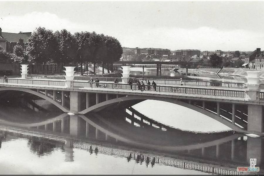 MONTLUCON - Le pont Neuf